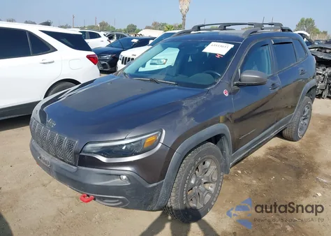 2021 Jeep Cherokee Trailhawk 4X4 from USA, damaged, VIN 1C4PJMBXXMD162536